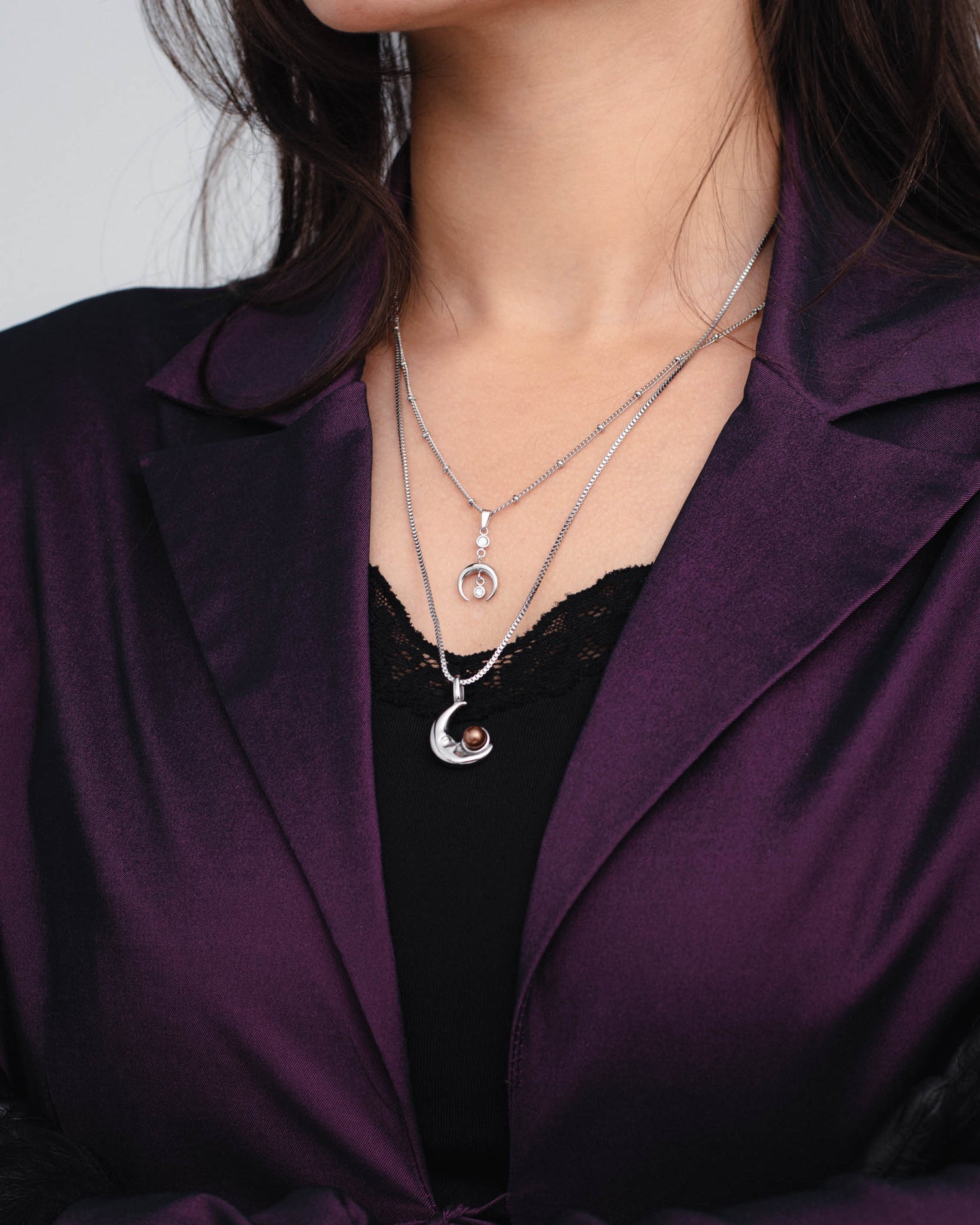 Qamar Necklace in Silver