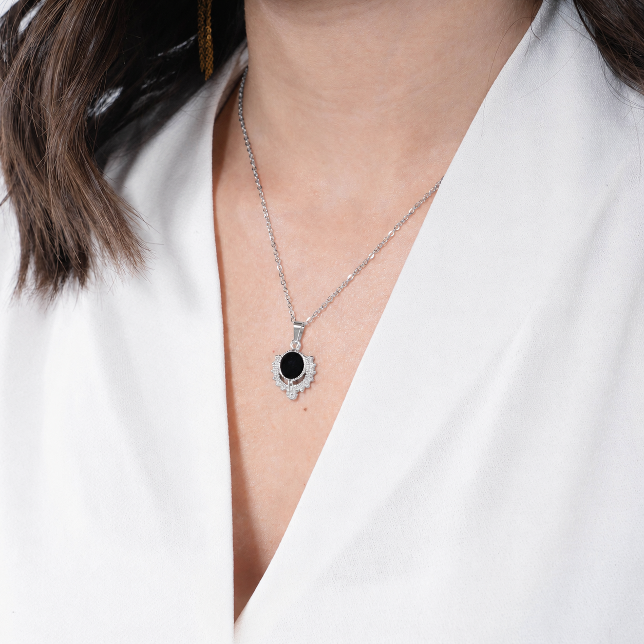 Falora Necklace in Silver