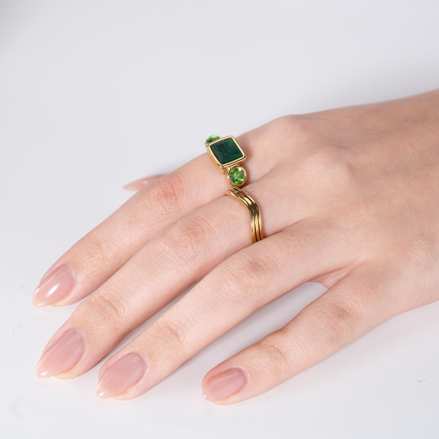 Jadeen Ring in Gold
