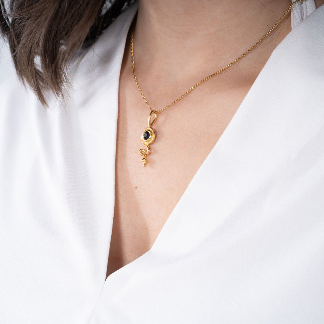 Lexra necklace in gold
