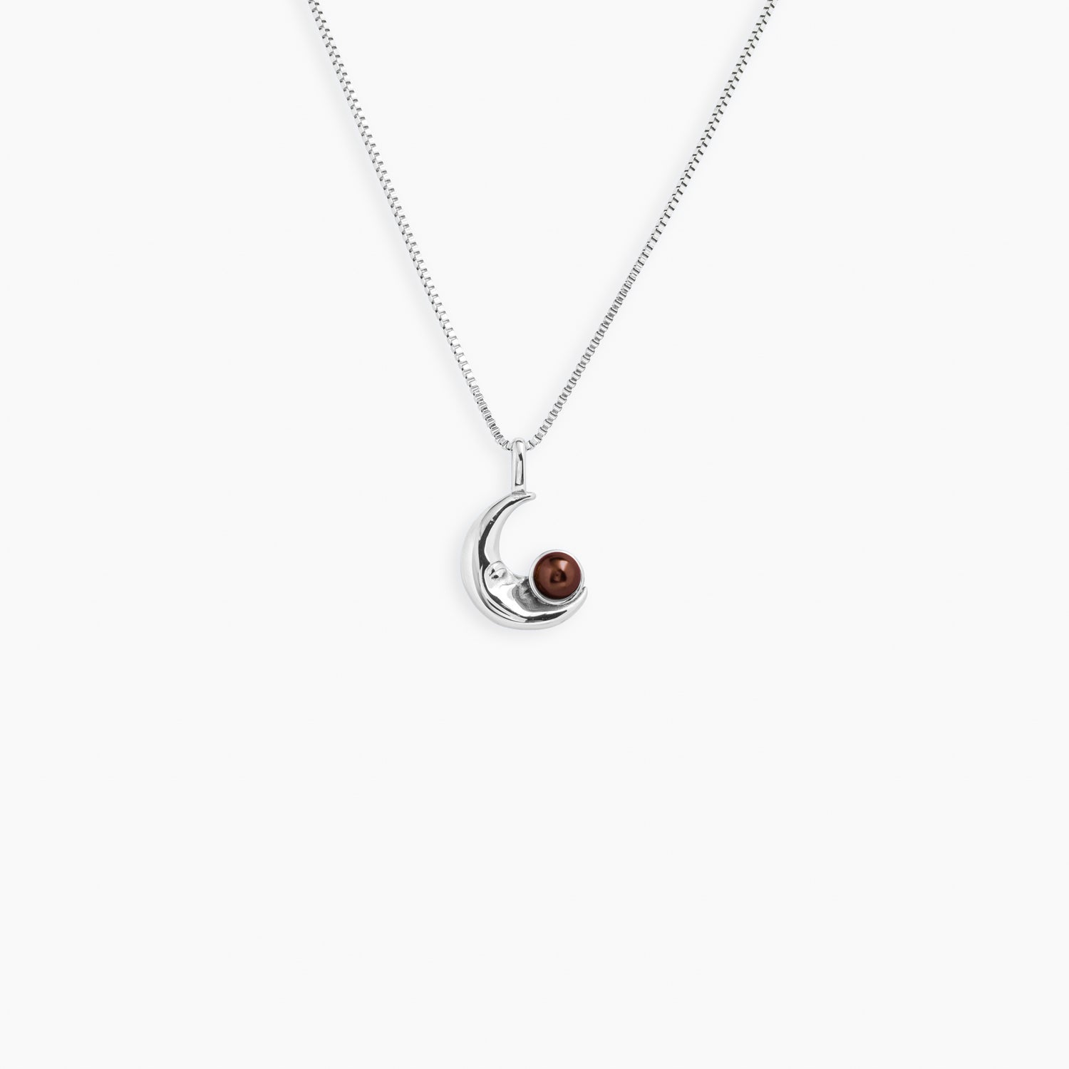 Qamar Necklace in Silver