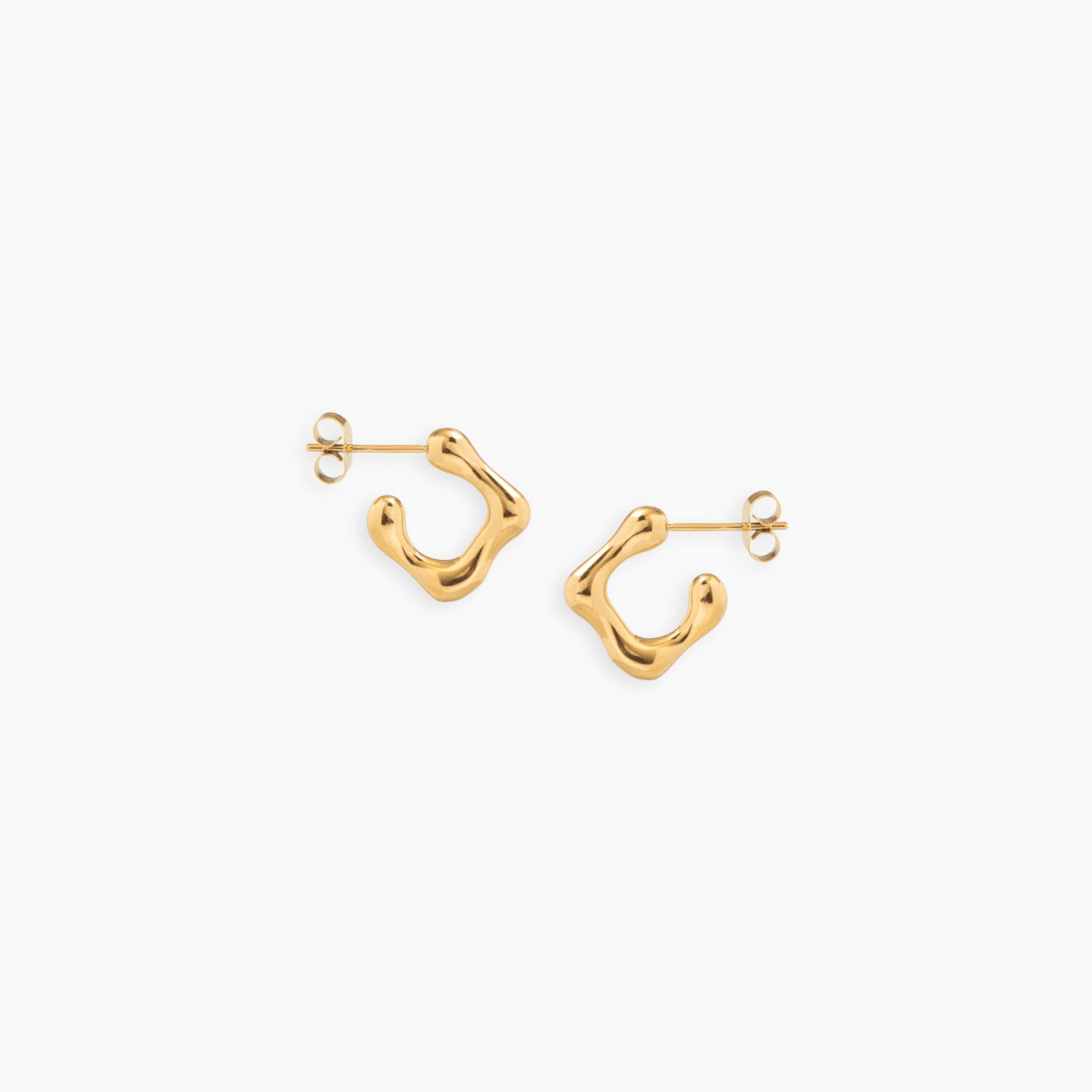 Wavea Earrings in Gold