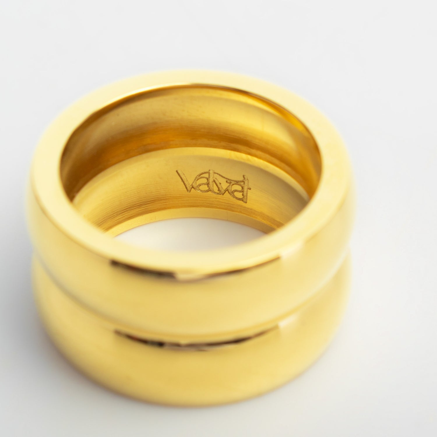 Sense Ring in Gold