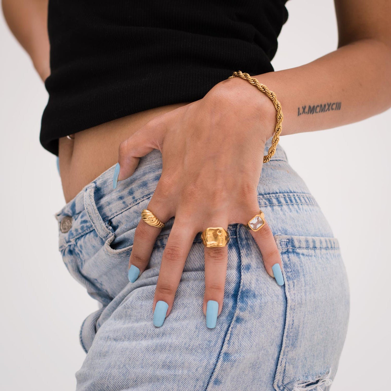 Rope bracelet in gold