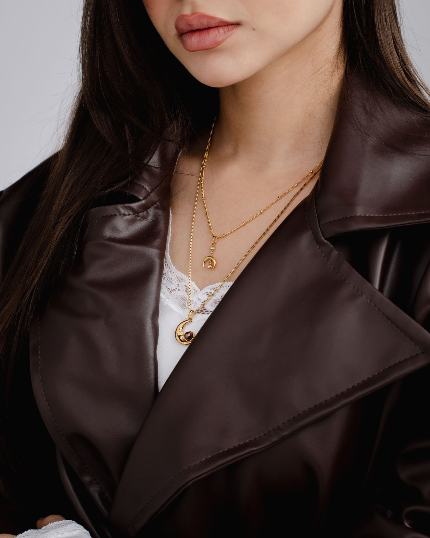 Qamar Necklace in Gold