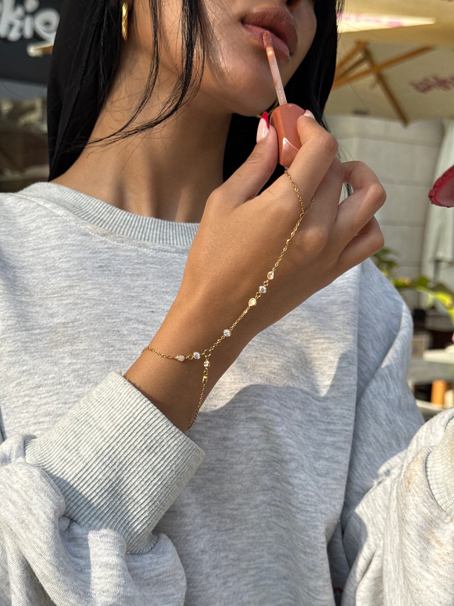 Selun hand chain bracelet
