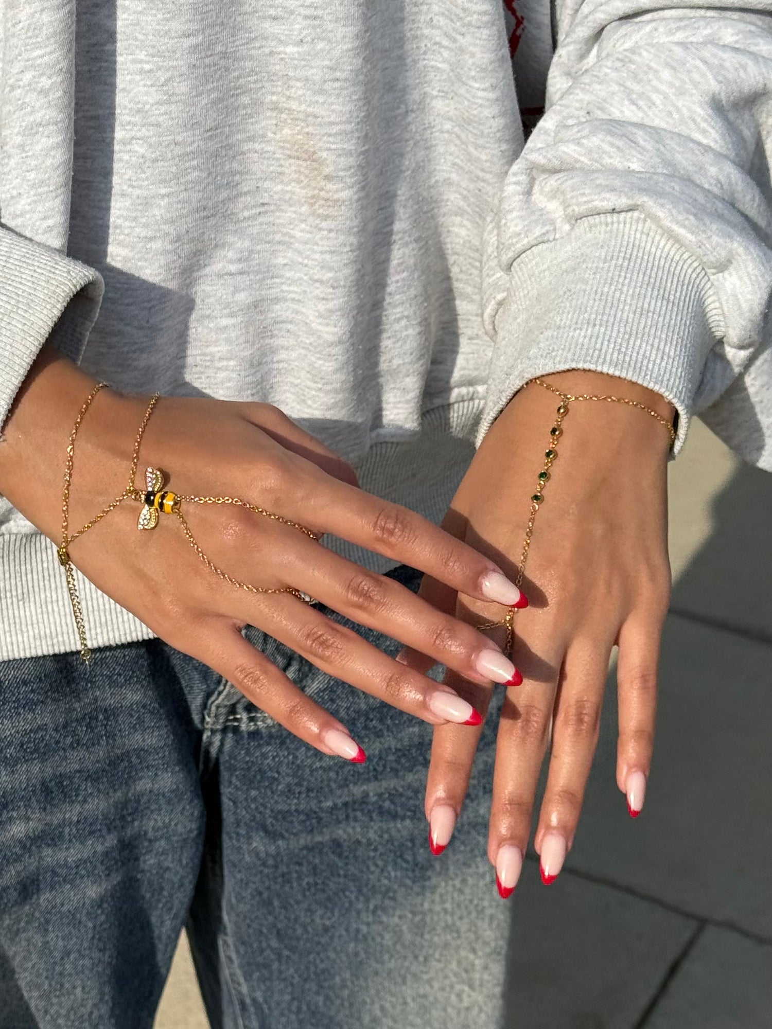 Bea hand chain bracelet